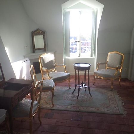 Castel De La Comtesse Acomodação com café da manhã Blois Exterior foto